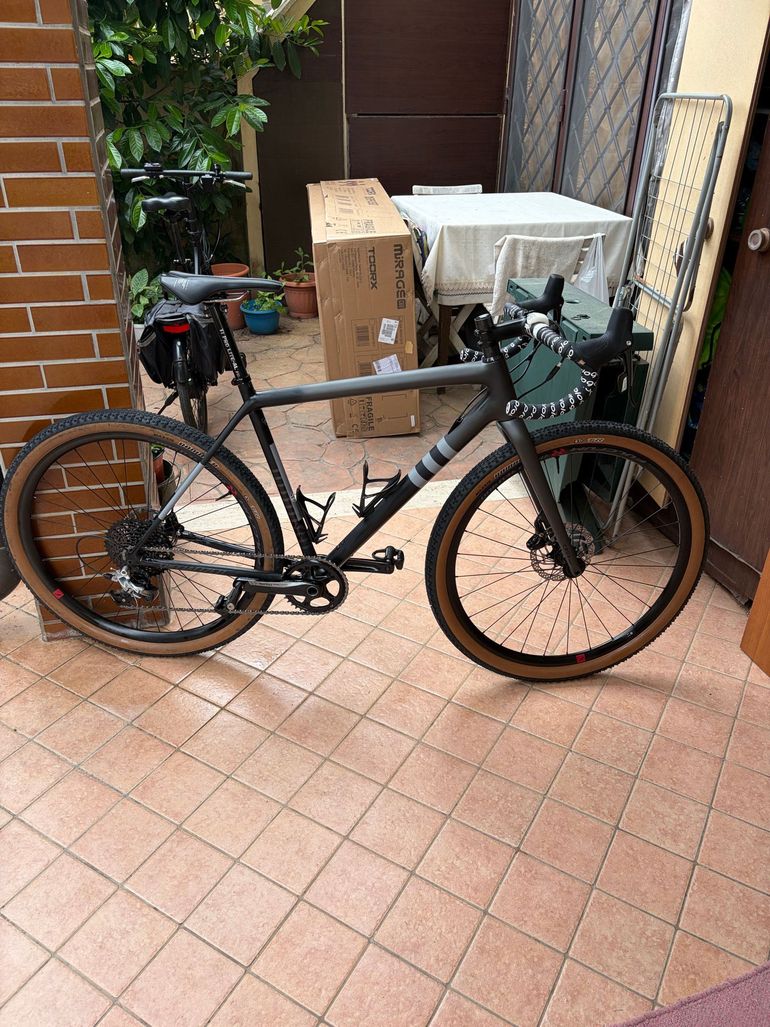 Used Specialized Crux Comp 2022 2022 Road & Gravel — image 1 of 5