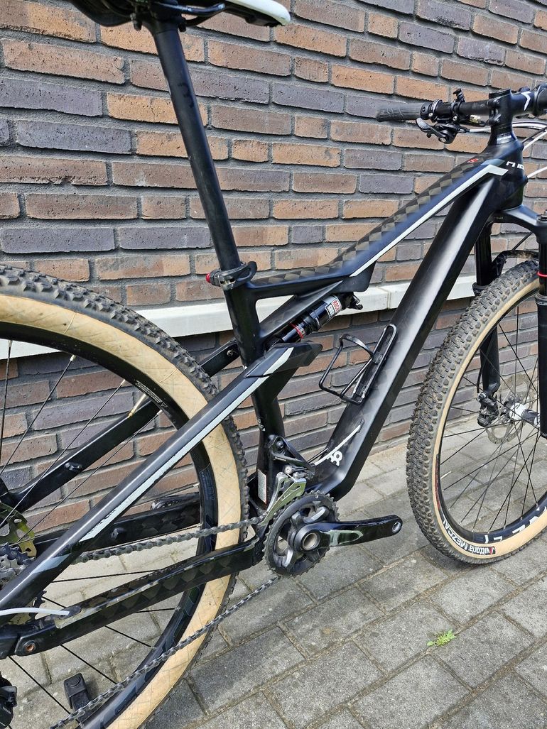 Used CUBE AMS 100 C:68 RACE 29 2021 2021 Mountainbike — image 3 of 19