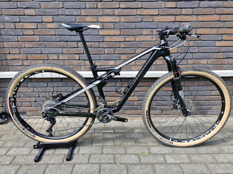CUBE AMS 100 C:68 RACE 29 2021 2021 MTB de segunda mano