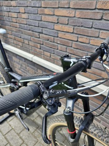 Used CUBE AMS 100 C:68 RACE 29 2021 2021 Mountainbike — image 9 of 19