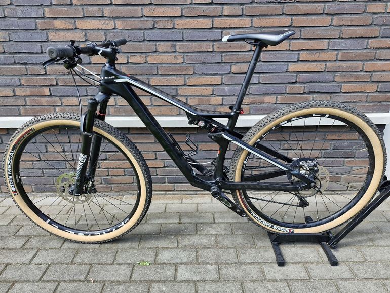 Used CUBE AMS 100 C:68 RACE 29 2021 2021 Mountainbike — image 16 of 19