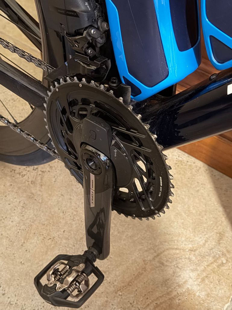 Used Trek Madone SLR 7 AXS Gen 8 2025 2025 Road & Gravel, Black — image 9 of 23