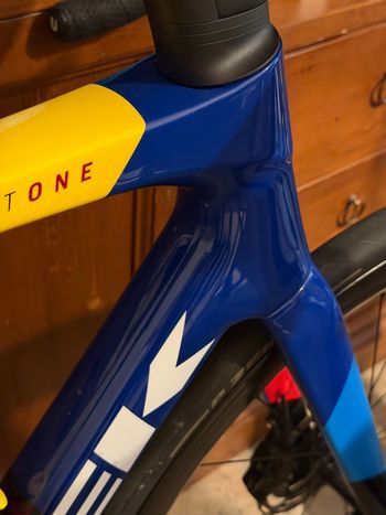 Used Trek Madone SLR 7 AXS Gen 8 2025 2025 Road & Gravel, Black — image 13 of 23