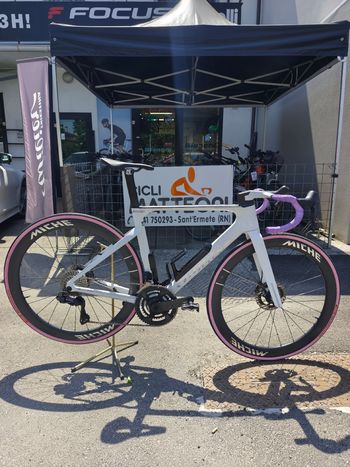 Tweedehands Wilier Filante SLR ID2 SHIMANO DURA ACE Di2 R9270 + POWERMETER 2025 2025 Road & Gravel