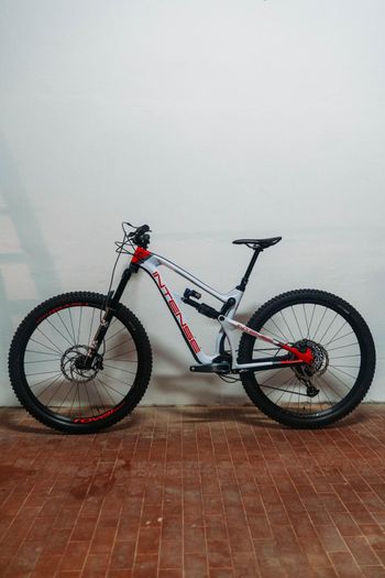 Used Intense CARBINE Expert 2021 2021 Mountainbike, White — image 9 of 11