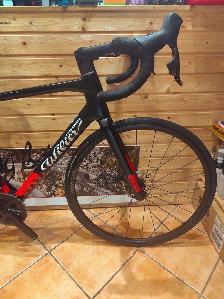 Used Wilier GARDA SRAM RIVAL AXS 12S 2023 2023 Road & Gravel, Schwarz — image 4 of 13