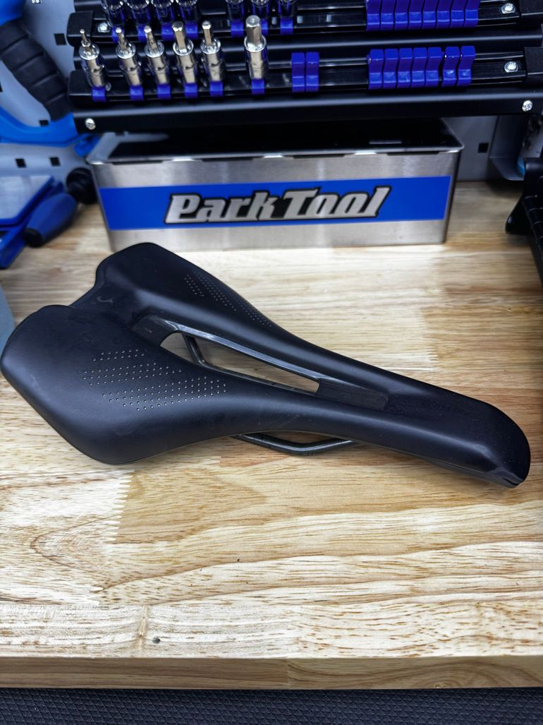 Used Felt AR Advanced Ultegra Di2 2025 2025 Road & Gravel, Light Gray — image 11 of 11