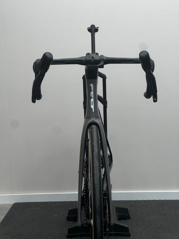 Used Felt AR Advanced Ultegra Di2 2025 2025 Road & Gravel, Light Gray — image 10 of 11