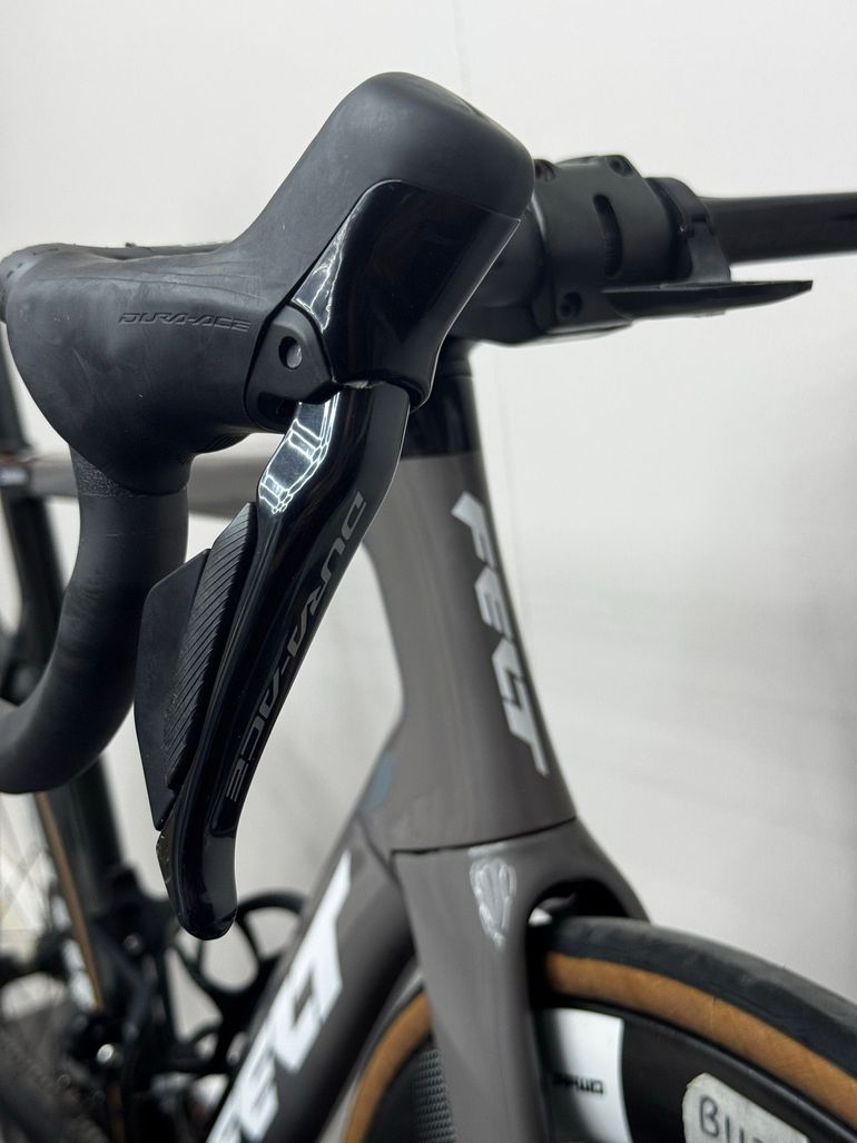 Used Felt AR Advanced Ultegra Di2 2025 2025 Road & Gravel, Light Gray — image 3 of 11