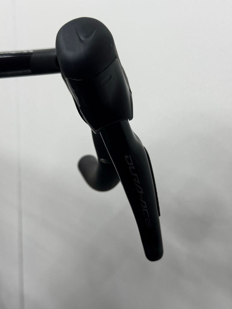 Used Felt AR Advanced Ultegra Di2 2025 2025 Road & Gravel, Light Gray — image 4 of 11
