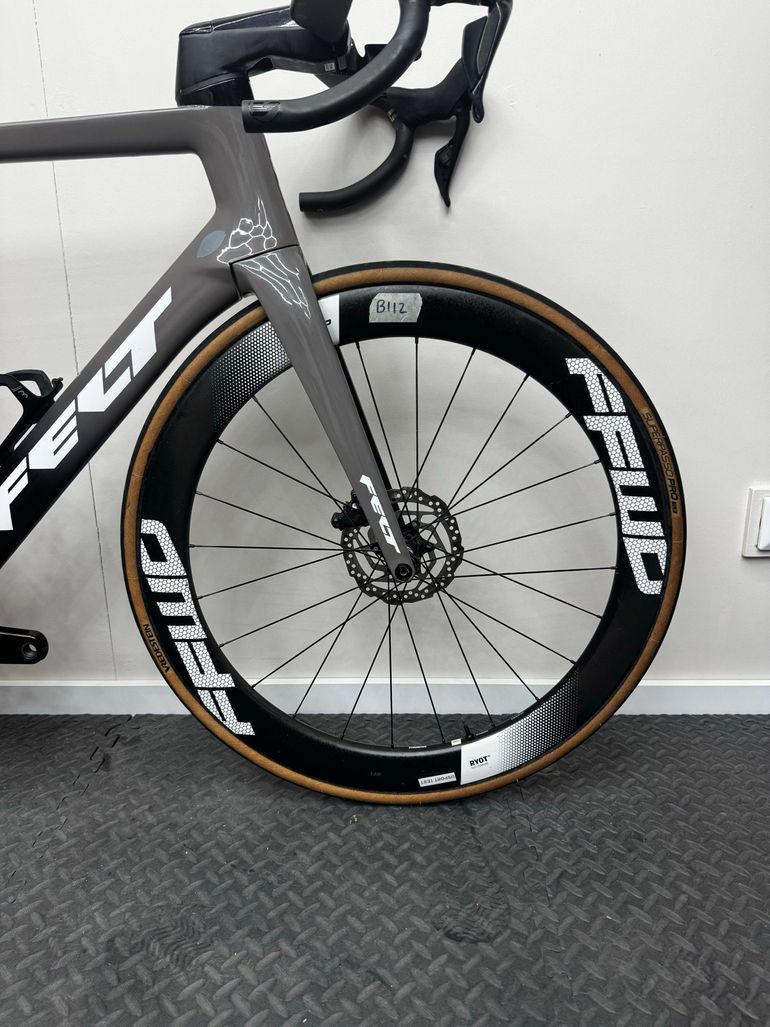 Used Felt AR Advanced Ultegra Di2 2025 2025 Road & Gravel, Light Gray — image 5 of 11