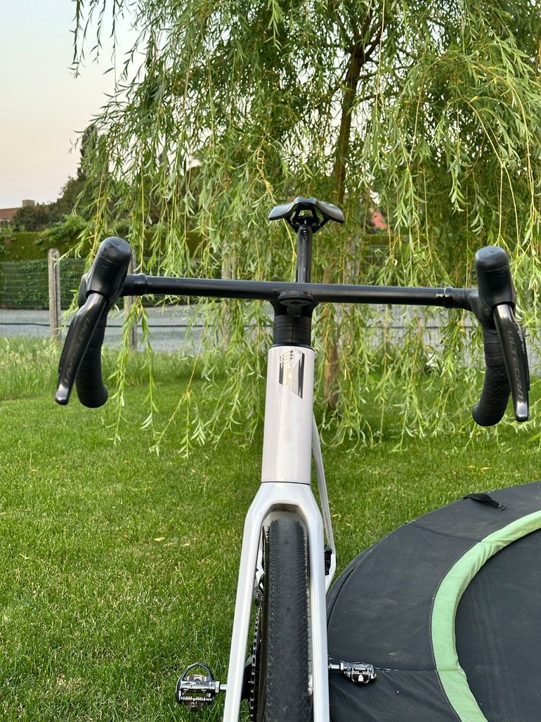 Used Superior X-ROAD Team Issue Di2 2024 2024 Road & Gravel, White — image 10 of 17