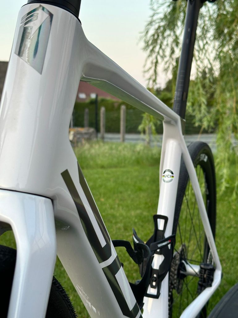 Used Superior X-ROAD Team Issue Di2 2024 2024 Road & Gravel, White — image 13 of 17