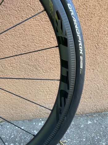 Cannondale CAAD12 105 2018 2018 Road & Gravel usato, Grigio chiaro — immagine 28 di 29