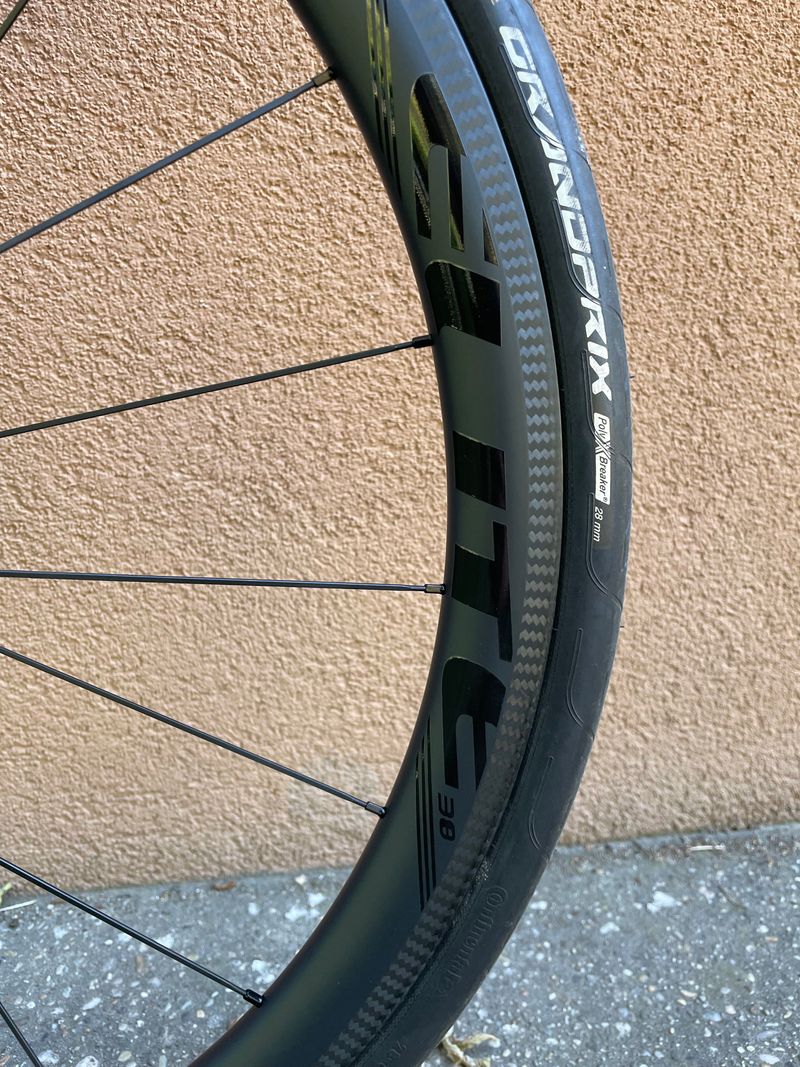 Used Cannondale CAAD12 105 2018 2018 Road & Gravel, Light Gray — image 28 of 29