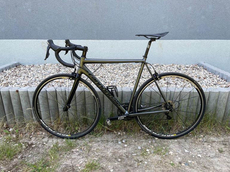 Used Cannondale CAAD12 105 2018 2018 Road & Gravel, Light Gray — image 10 of 26