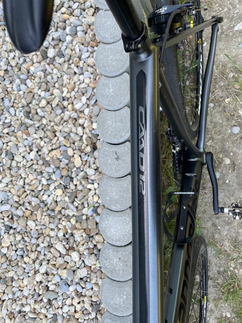 Used Cannondale CAAD12 105 2018 2018 Road & Gravel, Light Gray — image 14 of 26