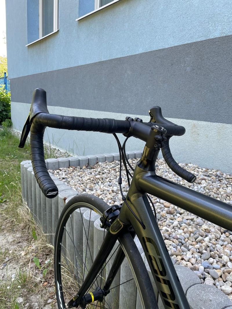 Used Cannondale CAAD12 105 2018 2018 Road & Gravel, Light Gray — image 14 of 29