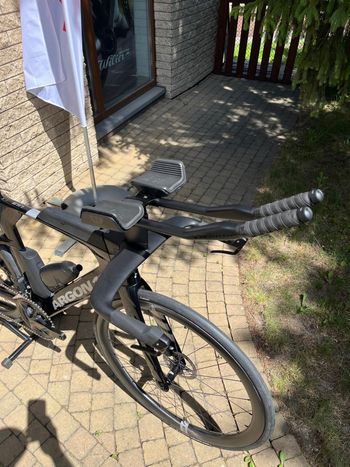 Used Argon 18 E-117 Tri Disc Shimano 105 Di2 Black 2025 Road & Gravel, Black — image 4 of 7