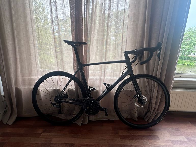 Tweedehands Giant Tcr Shimano Ultegra 2024 Road & Gravel — afbeelding 1 van 6