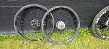 Used Trek Émonda SL 6 Disc 2022 2022 Road & Gravel, White — image 4 of 4