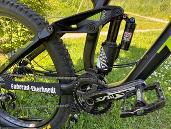 Used Trek Session Shimano Saint 2015 Mountainbike, Schwarz — image 3 of 6