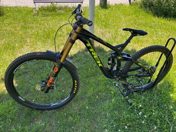 Used Trek Session Shimano Saint 2015 Mountainbike, Black — image 5 of 6