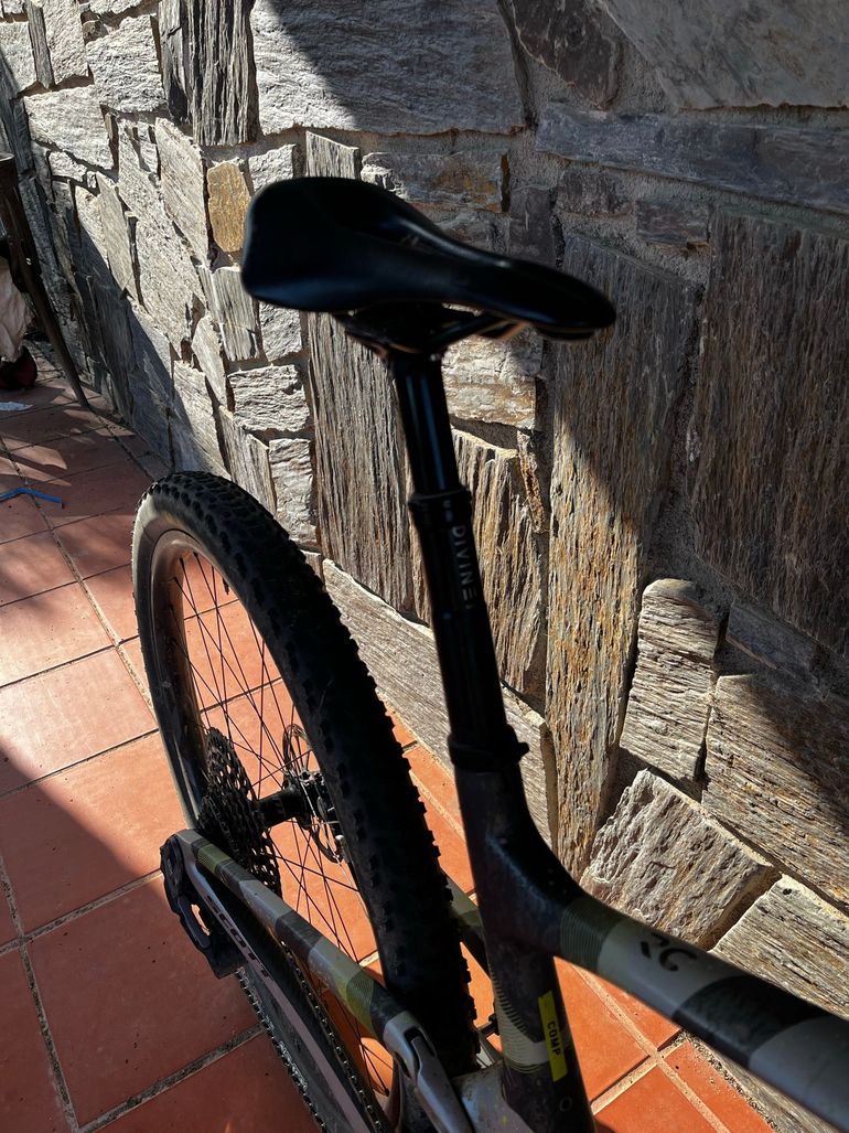 Used Scott Spark RC Comp 2025 2025 Mountainbike — image 5 of 7