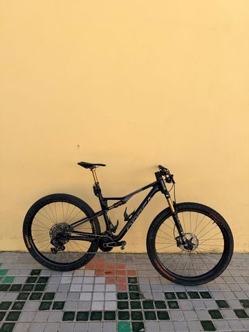 Tweedehands Orbea OIZ M-PRO AXS 2023 2023 MTB