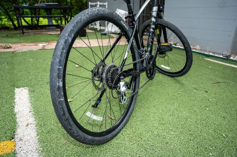 Used Giant Cypress DX 2020 2020 Urban, Black — image 2 of 9