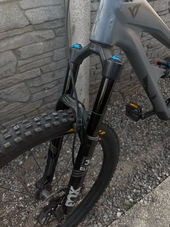 Used YT Industries JEFFSY 27 CF Comp 2019 2019 Mountainbike, Light Gray, 27.5 (650B) — image 12 of 12