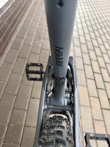 Używany YT Industries JEFFSY 27 CF Comp 2019 2019 Mountainbike — zdjęcie 16 z 16