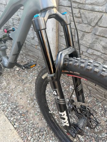 Used YT Industries JEFFSY 27 CF Comp 2019 2019 Mountainbike, Light Gray, 27.5 (650B) — image 9 of 12