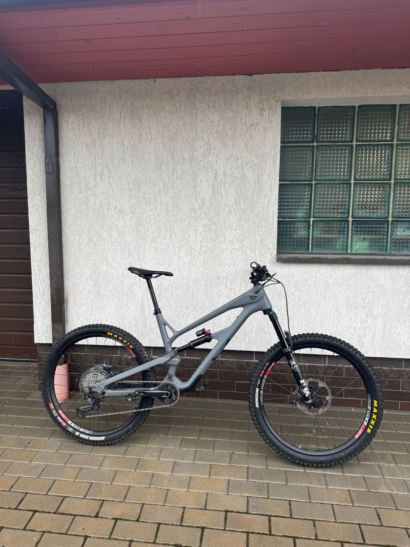 Używany YT Industries JEFFSY 27 CF Comp 2019 2019 Mountainbike — zdjęcie 11 z 16