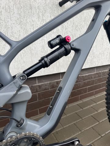 Używany YT Industries JEFFSY 27 CF Comp 2019 2019 Mountainbike — zdjęcie 8 z 16