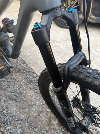 Used YT Industries JEFFSY 27 CF Comp 2019 2019 Mountainbike, Light Gray, 27.5 (650B) — image 10 of 12