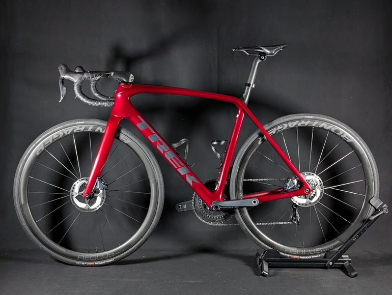 Used Trek Émonda SLR 7 2021 2021 Road & Gravel, Rosso — image 2 of 19