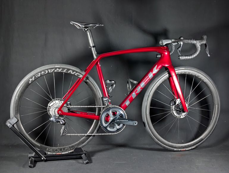 Used Trek Émonda SLR 7 2021 2021 Road & Gravel, Rosso — image 5 of 19