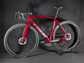 Used Trek Émonda SLR 7 2021 2021 Road & Gravel, Rosso — image 4 of 19