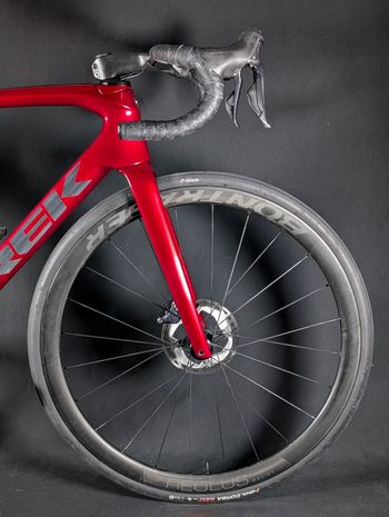 Used Trek Émonda SLR 7 2021 2021 Road & Gravel, Rosso — image 10 of 19