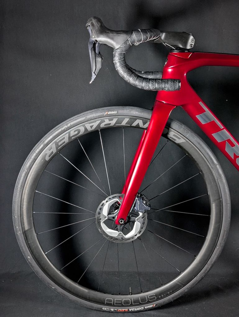 Used Trek Émonda SLR 7 2021 2021 Road & Gravel, Rosso — image 11 of 19