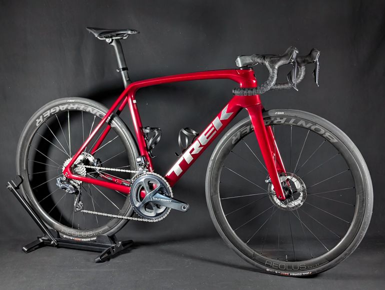 Used Trek Émonda SLR 7 2021 2021 Road & Gravel, Rosso — image 3 of 19