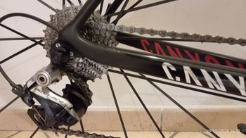 Used Canyon Ultimate CF SLX 2015 2015 Road & Gravel — image 2 of 11