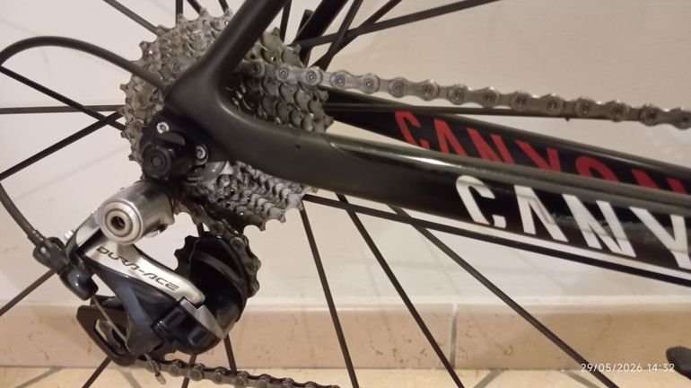 Used Canyon Ultimate CF SLX 2015 2015 Road & Gravel — image 2 of 11