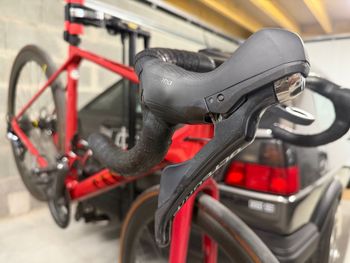 Used Canyon Ultimate CF SL 8 Disc 2023 2023 Road & Gravel — image 10 of 10