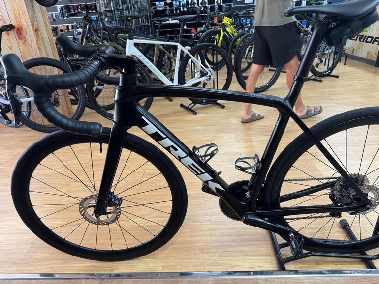 Used Trek Émonda SL 7 2024 2024 Road & Gravel, Black — image 5 of 8