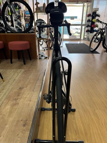 Used Trek Émonda SL 7 2024 2024 Road & Gravel, Black — image 8 of 8