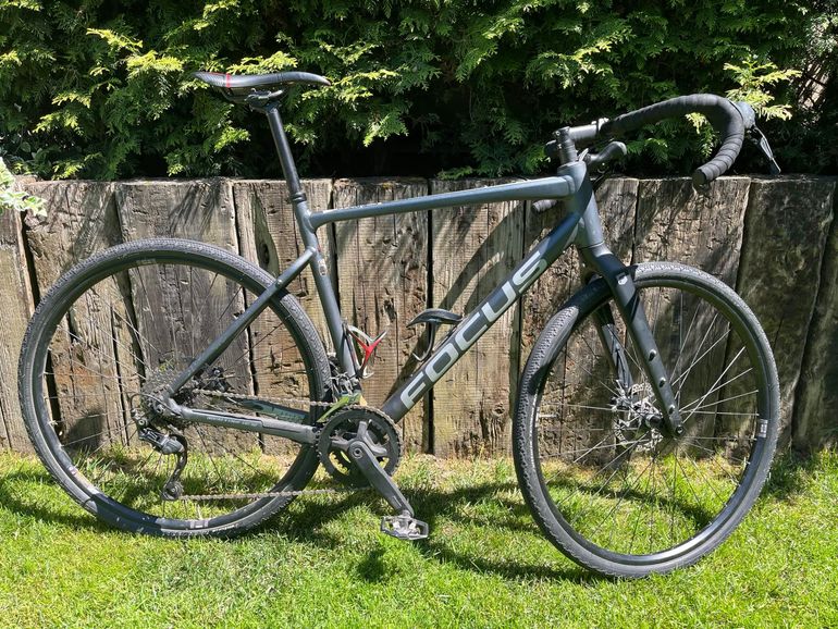 Used Focus Focus Atlas 6.7 2023 Road & Gravel, Light Gray — image 1 of 10