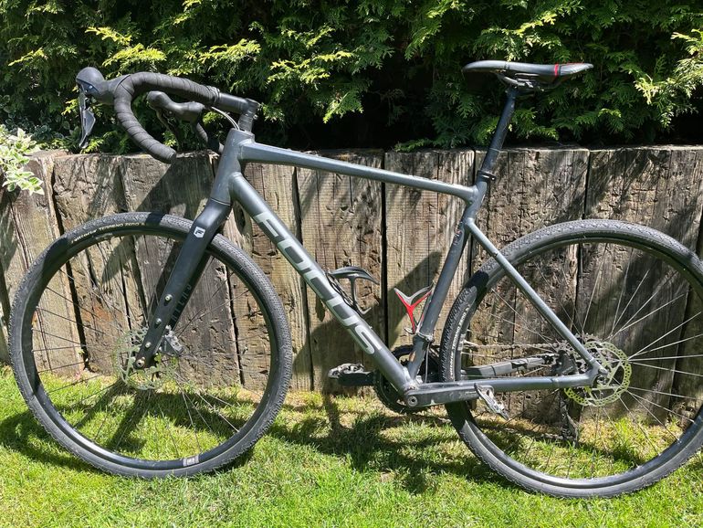Used Focus Focus Atlas 6.7 2023 Road & Gravel, Light Gray — image 2 of 10