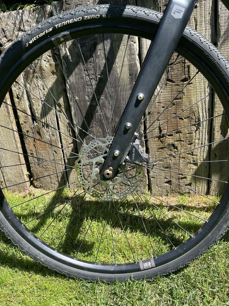 Used Focus Focus Atlas 6.7 2023 Road & Gravel, Light Gray — image 6 of 10